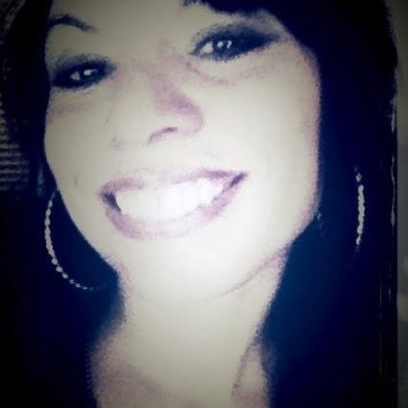 Meet your Posher, Christina - Picture 1 of 1